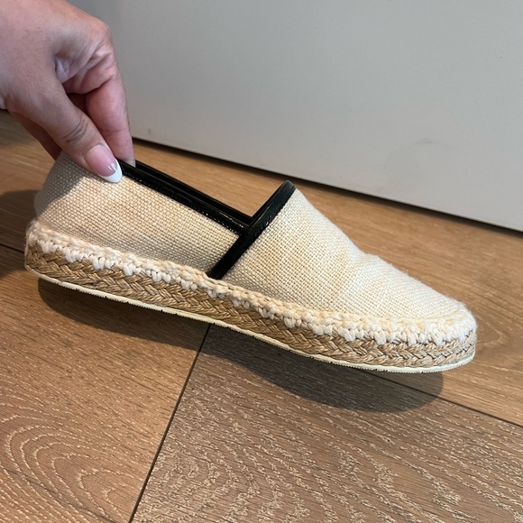 CHANEL Cream and Black Espadrille Flats - Picture 9 of 12